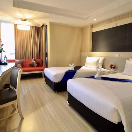 โรงแรมวีวิช V Wish Hotel Khon Kaen Eksteriør billede