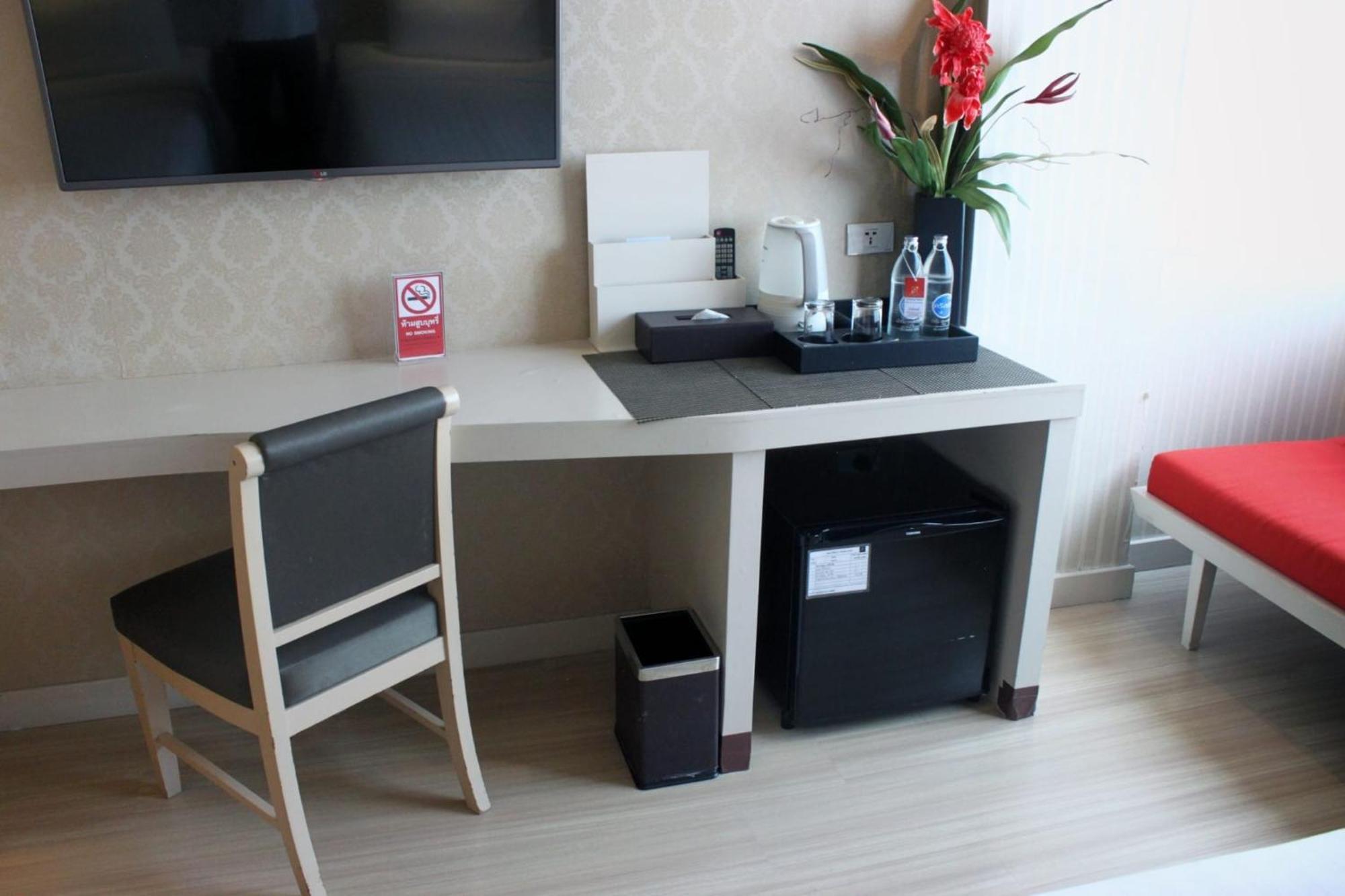 โรงแรมวีวิช V Wish Hotel Khon Kaen Eksteriør billede