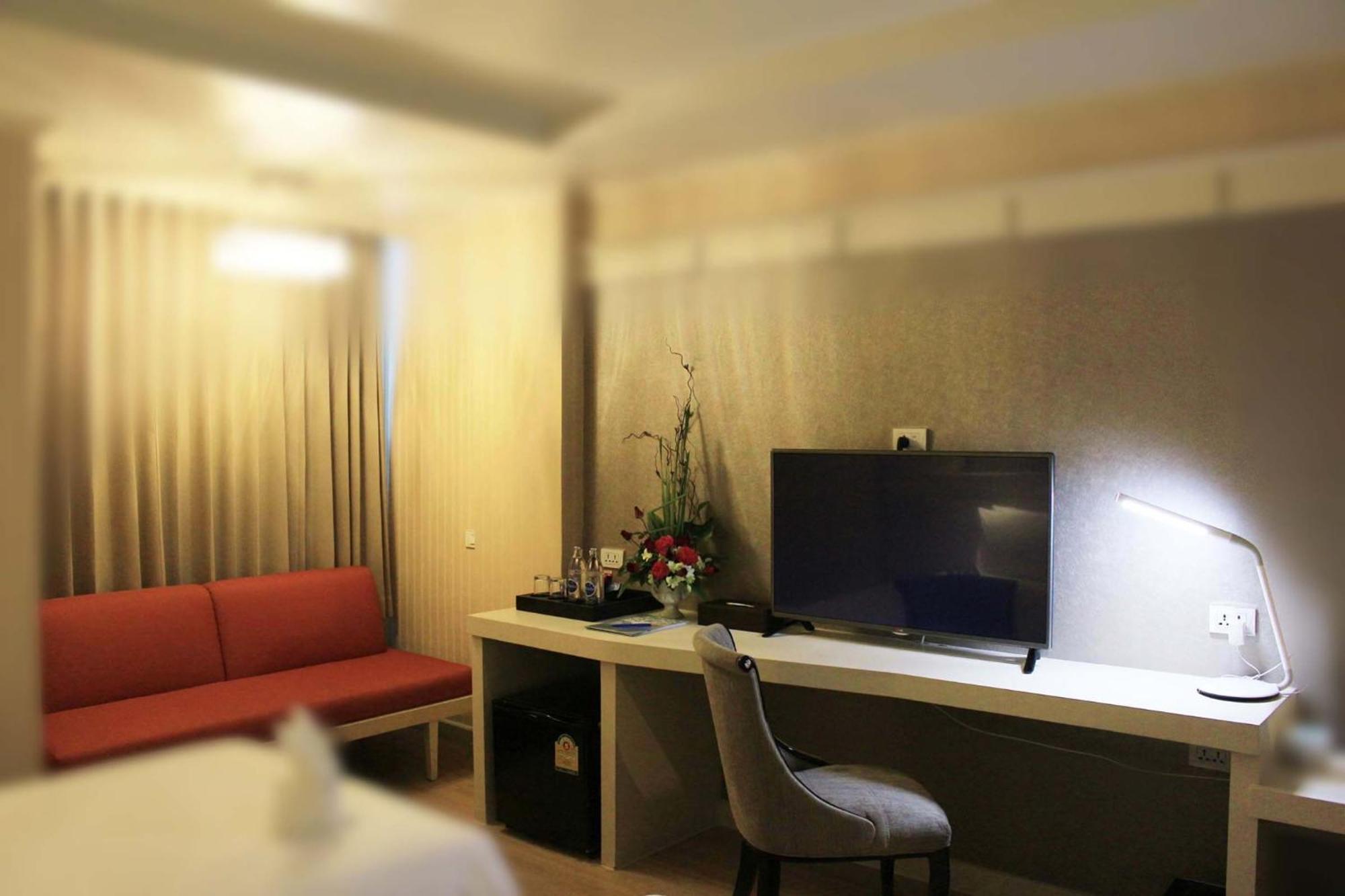 โรงแรมวีวิช V Wish Hotel Khon Kaen Eksteriør billede