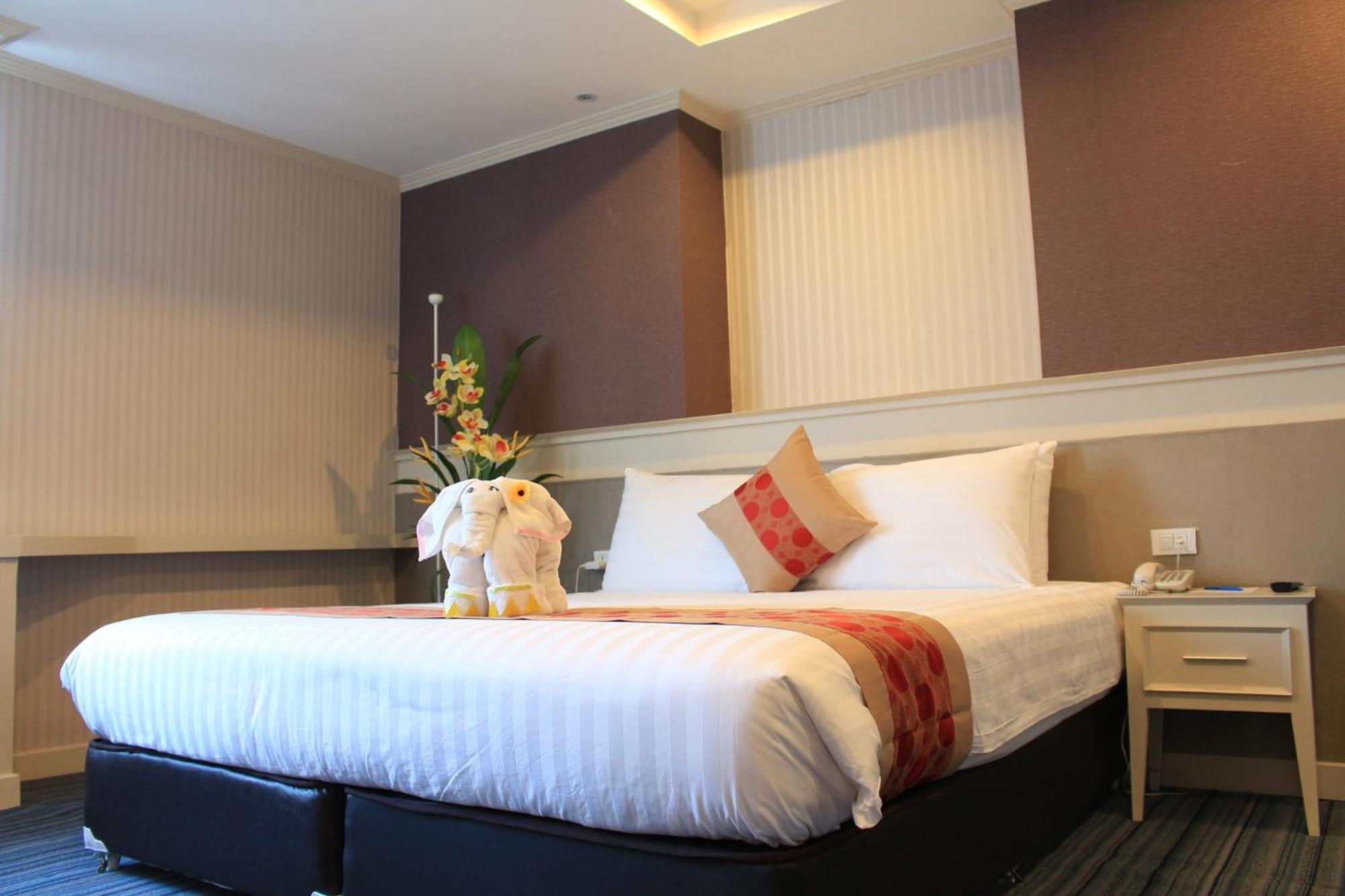 โรงแรมวีวิช V Wish Hotel Khon Kaen Eksteriør billede