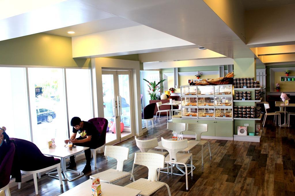 โรงแรมวีวิช V Wish Hotel Khon Kaen Eksteriør billede