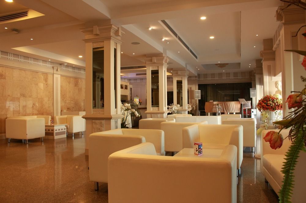 โรงแรมวีวิช V Wish Hotel Khon Kaen Eksteriør billede
