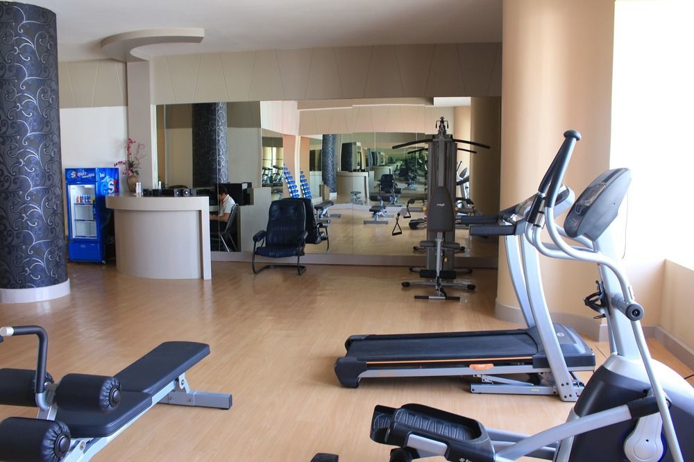 โรงแรมวีวิช V Wish Hotel Khon Kaen Eksteriør billede