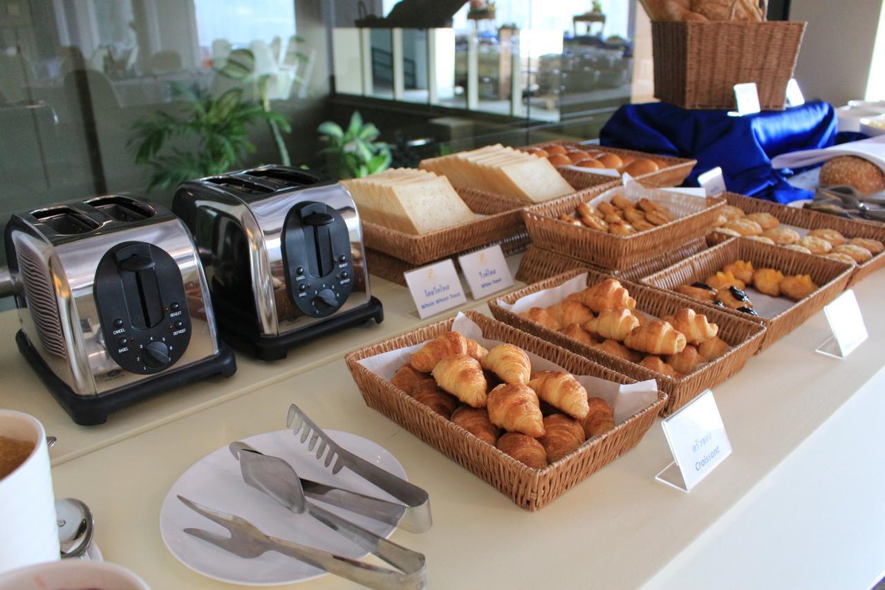 โรงแรมวีวิช V Wish Hotel Khon Kaen Eksteriør billede